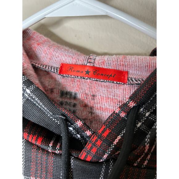 Women’s Medium Roma Concepts Black Red Plaid Cropped Hoodie Elastic Waist - Picture 2 of 4